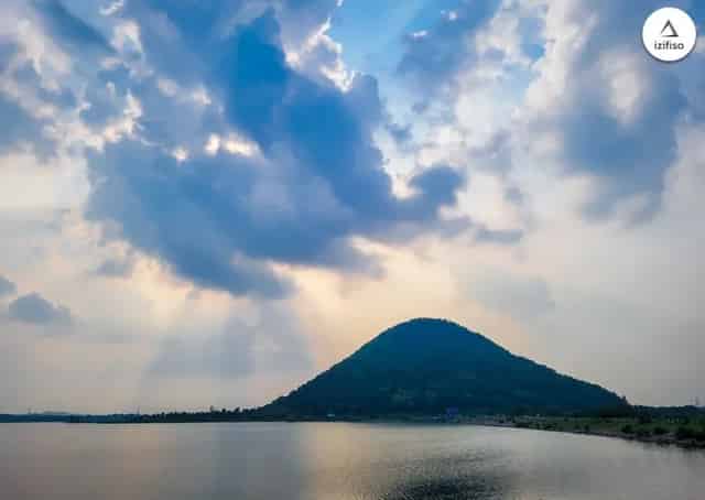 Baranti lake and Baranti pahar view