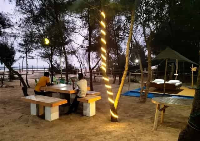 Hangout zone@izifiso