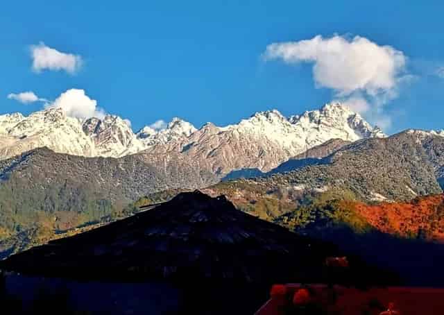 Kanchanjungha view from Lower Borong Homestay @izifiso
