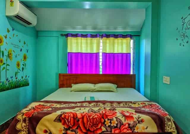 Taki guest house room interior 