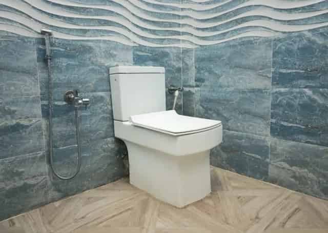 Modern washroom at Futiyari Eco Stay 