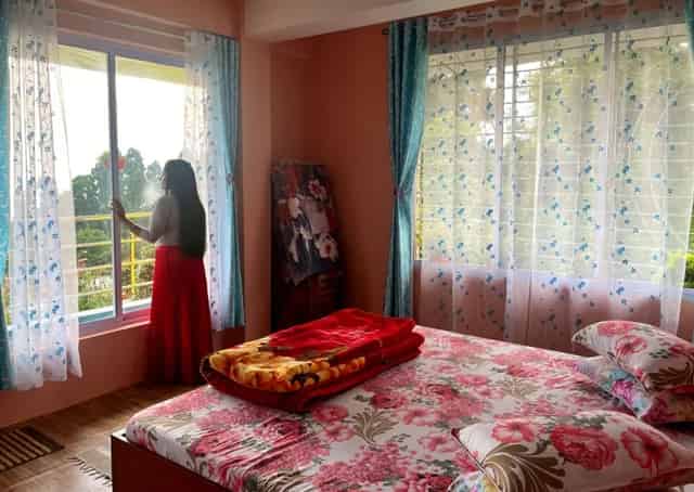 Room interior at Dowhill Homestay 