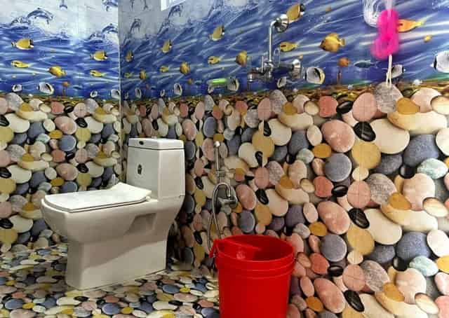 Wash room at Dowhill homestay 