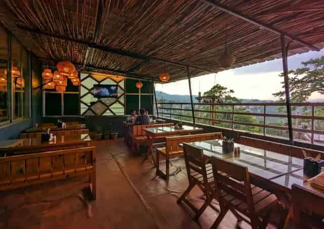 Dining Area at Shillong Guest Inn 