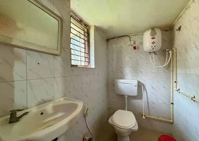 Attached Washroom at Chilika Guest Inn