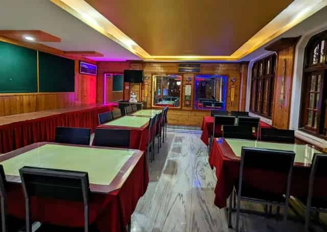 Dining area at Namchi Guest Inn