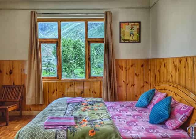 Deluxe room for couple sharing at Jispa Guest Inn