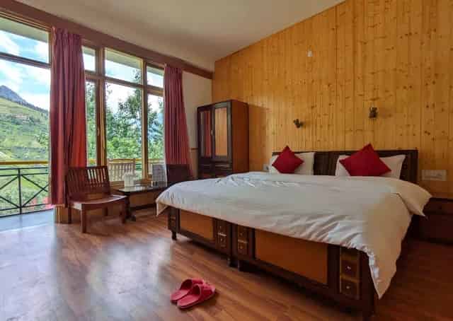 Deluxe rooms at Keylong Guest inn