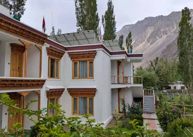 Outside view of Hunder Retreat 