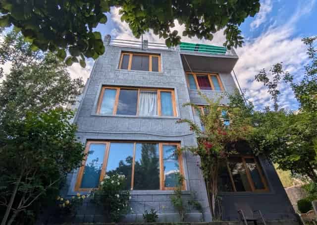 Exterior view of Leh Retreat