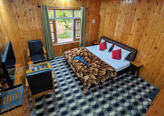 Doodhpathri Retreat Room Interior