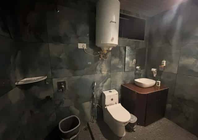 Tangmarg Homestay Washroom Interior 