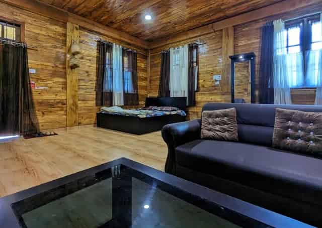 Kigwema Retreat Cottage Interior