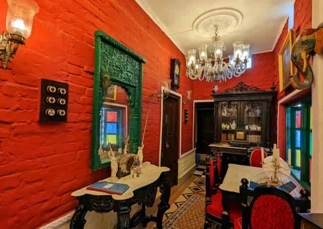 Common area at Kolkata Heritage
