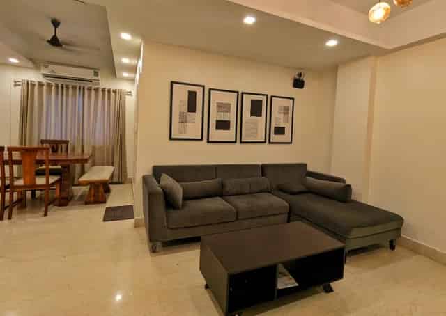 Central Hall Room At Kolkata Retreat 