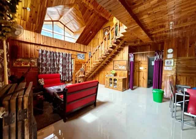 Indoor Seating area at Kullu Homestay