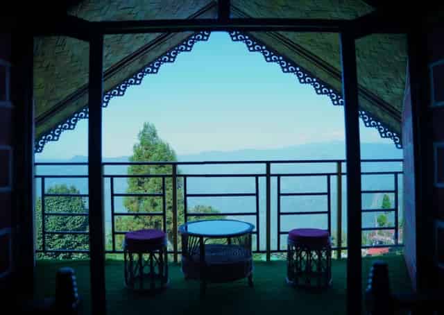 Dow Hill Homestay Seating Area