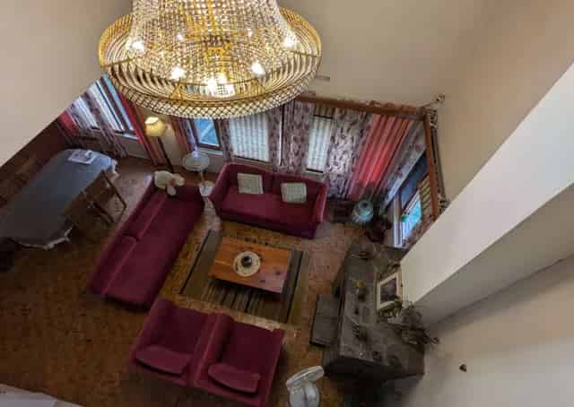Kullu Homestay Seating Area