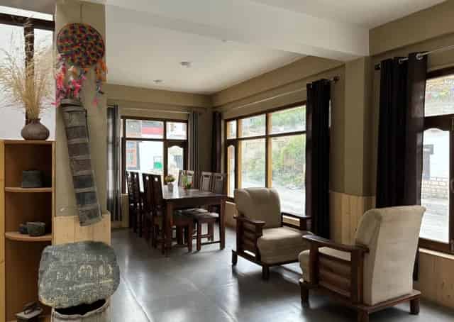 Tabo Homestay Interior Seating Area