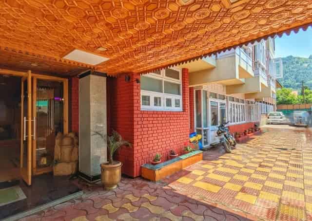 Exterior of Srinagar Guest Inn