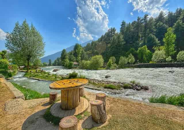 Pahalgam Retreat Scenic Mountain And River Views