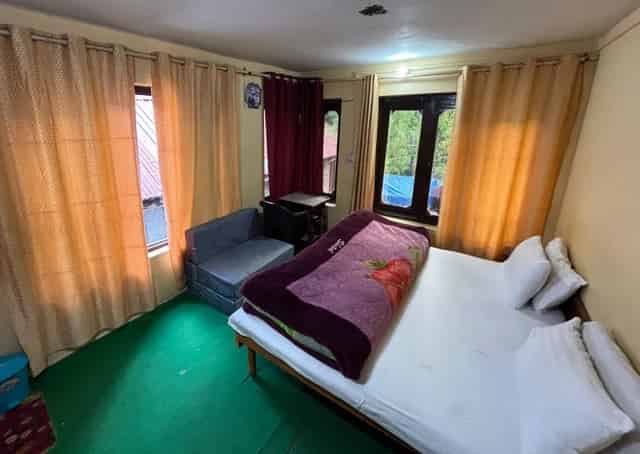 Pahalgam Retreat Room Interior
