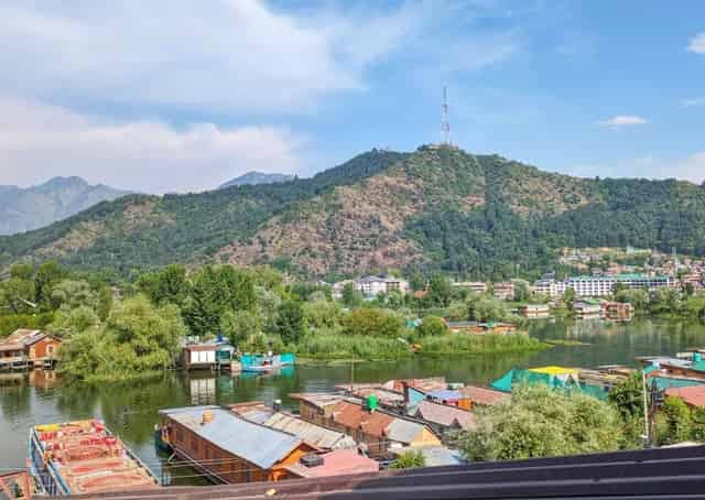 Exterior of Srinagar Guest Inn
