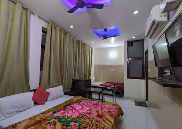 Room Interior at Chandigarh Guest Inn