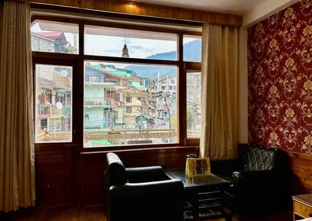 Manali Retreat Room Interior