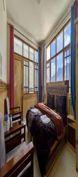 Kaza Retreat Room Interior