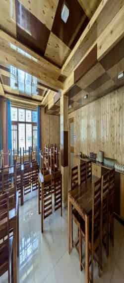 Kaza Retreat Dining Interior