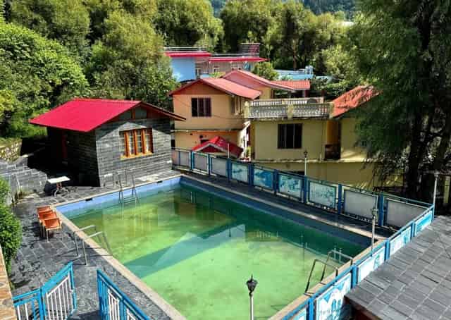 Dalhousie Retreat Campus With Swimming pool