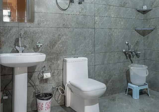 Shimla Retreat Washroom Interior