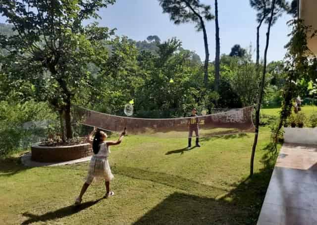 Kasauli Retreat Joyful Play In The garden