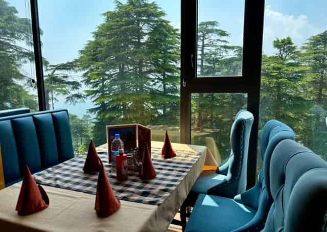 Patnitop Retreat Dining Interior