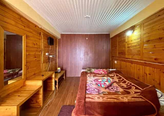 Patnitop Retreat Room Interior