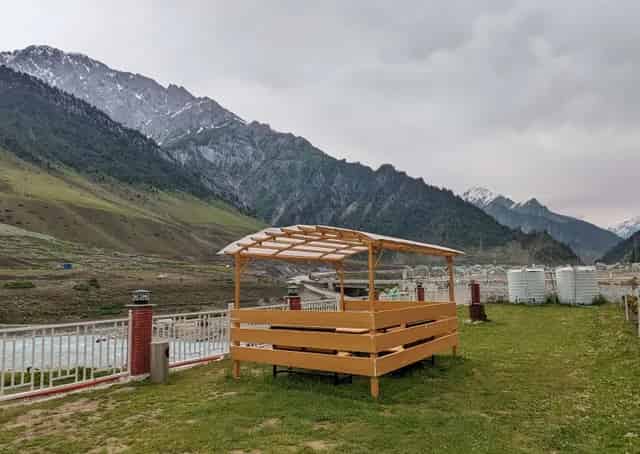 Sonmarg Resort A Stunning View of Rivers and Mountains