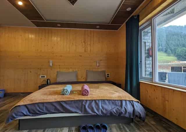 Sonmarg Retreat Room Interior 