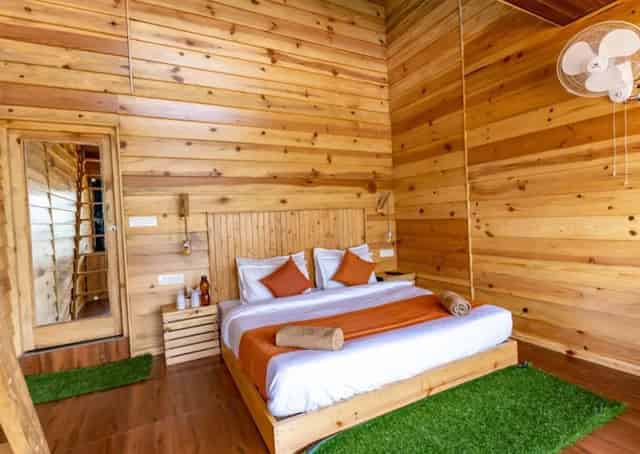 Pangot Retreat Cottage Interior