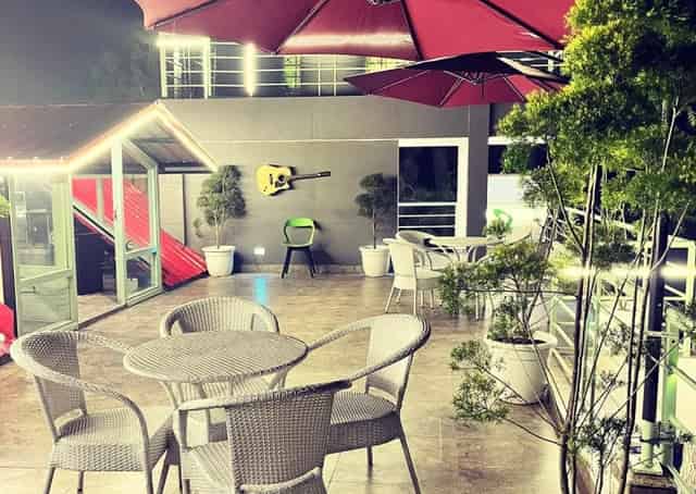 Kasauli Retreat Rooftop Seating Area