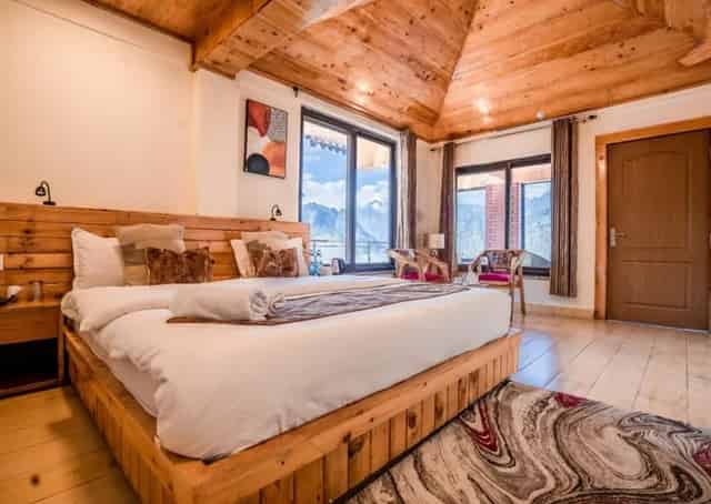 Auli Resort Room Interior