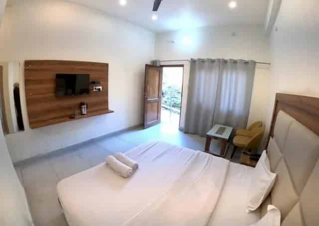 Rudraprayag Guest Inn Room Interior