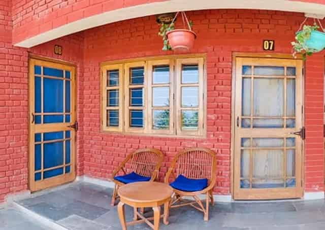 Comfort at Your Doorstep: Tehri Retreat