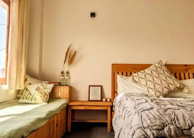 Narkanda Retreat Room Interior