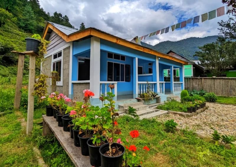 Exterior at Sangti Guest Inn