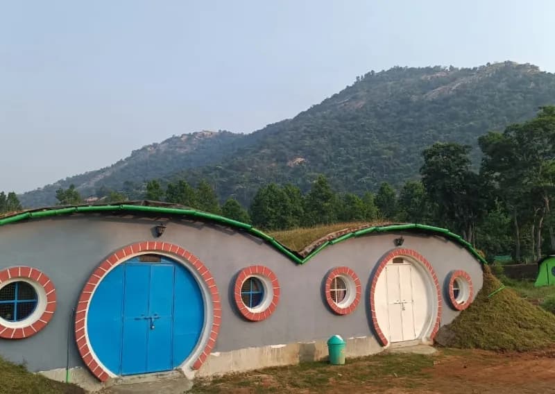 cave like room at Sonkupi Eco Stay