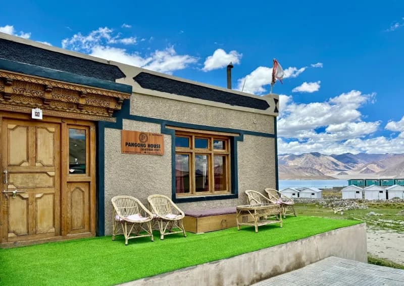 Outside view of Pangong Homestay