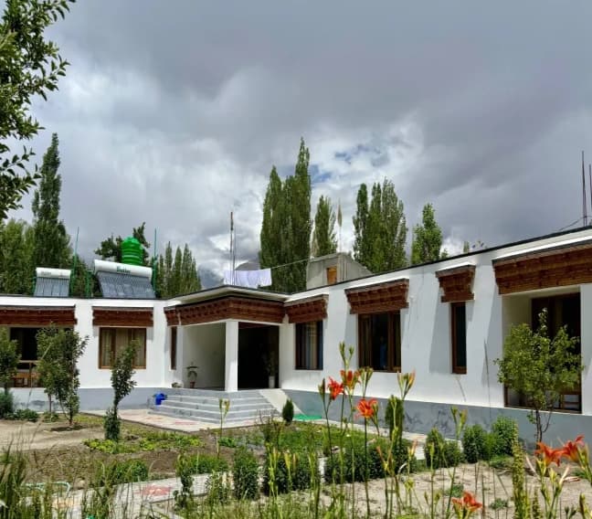Exterior of Diskit Retreat