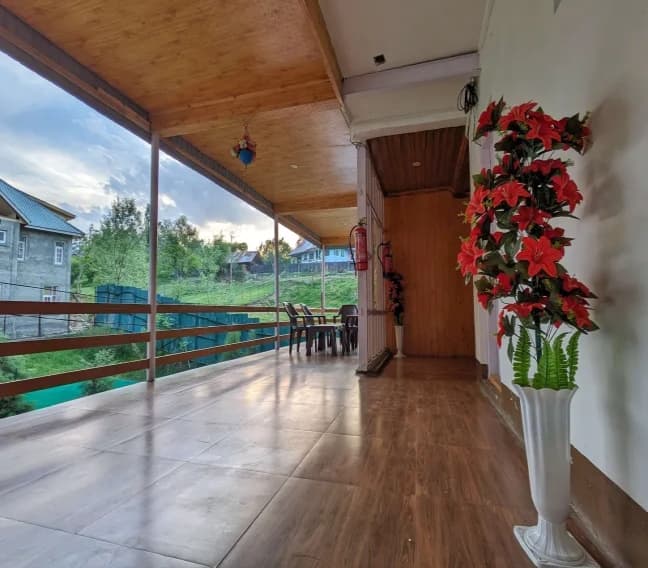 Doodhpathri Retreat Campus