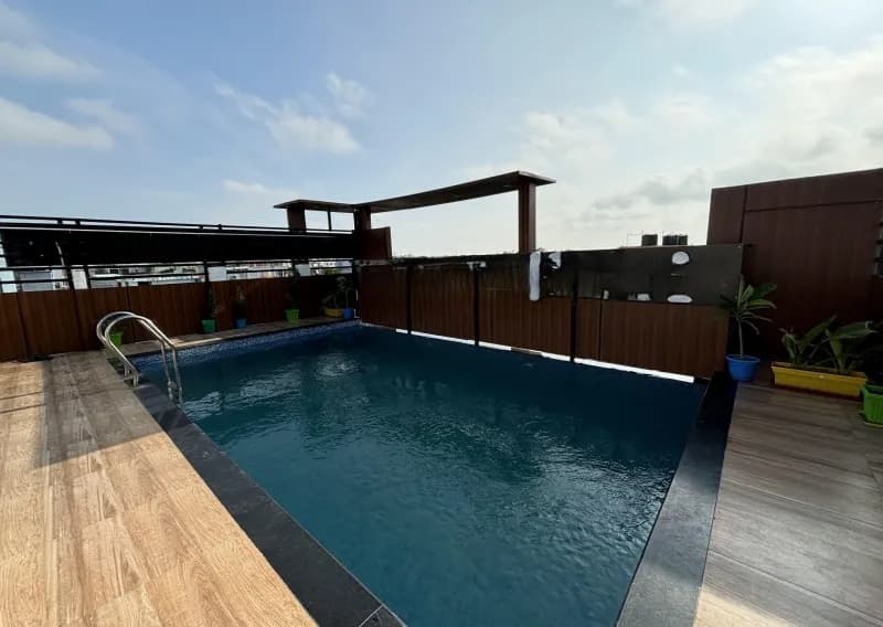 Digha Retreat Rooftop Swimming Pool